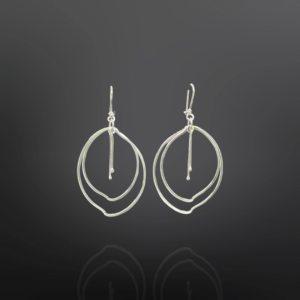Arete TALI petalos y pistilos